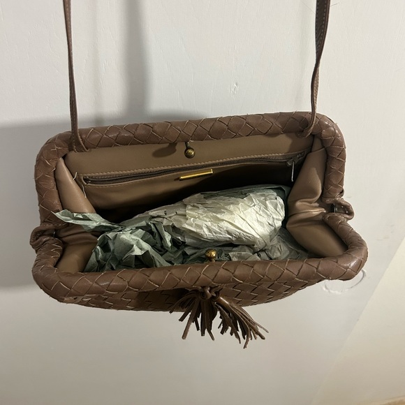 Chic Taupe Woven Leather Crossbody Bag - Picture 5 of 7